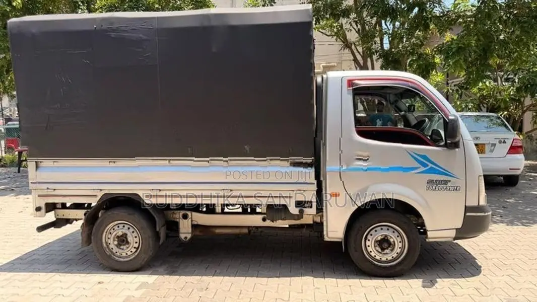 Tata Dimo Lokka 2015