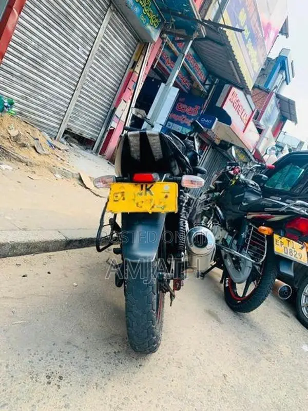 Bajaj Pulsar 200 2007
