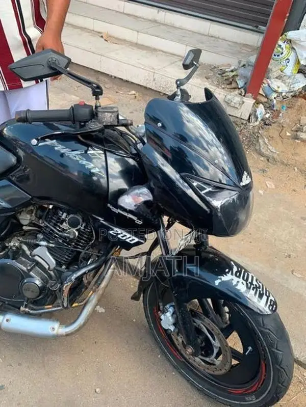Bajaj Pulsar 200 2007