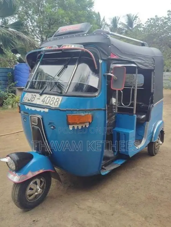 Bajaj RE 2005