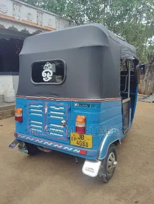 Bajaj RE 2005