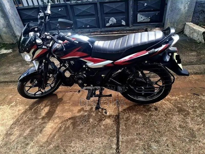 Bajaj Discover 125 2025
