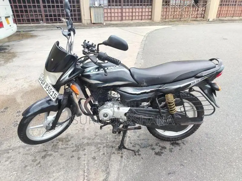 Bajaj Platina 100 2016