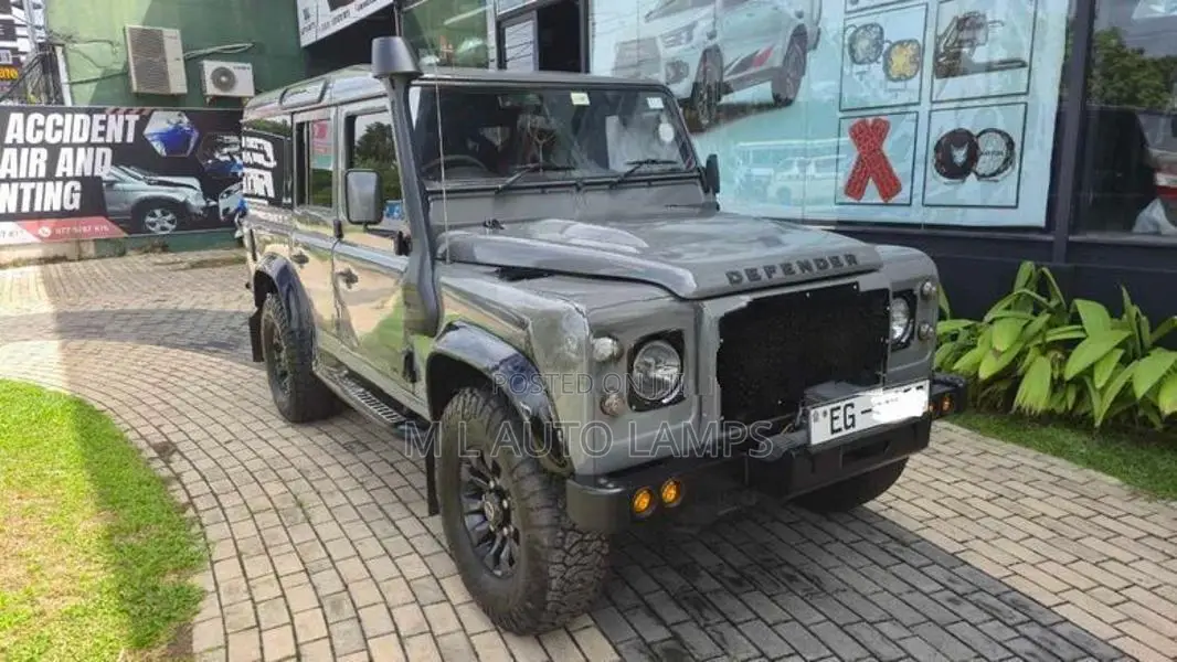 Land Rover Defender 110 Station Wagon 1993