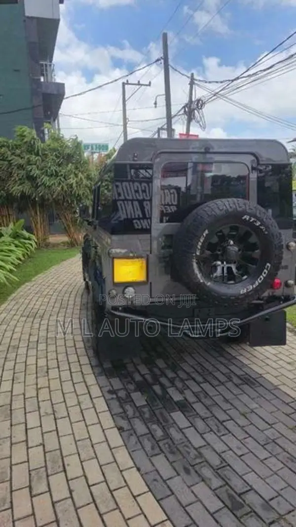 Land Rover Defender 110 Station Wagon 1993