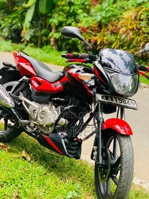 Bajaj Pulsar 150 2015