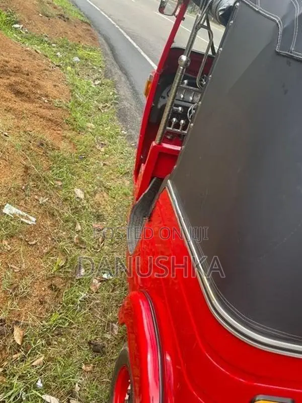 Bajaj RE Three Wheeler 2012