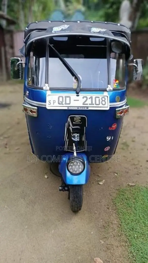 Bajaj RE Three Wheeler 2005