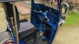 Bajaj RE Three Wheeler 2005