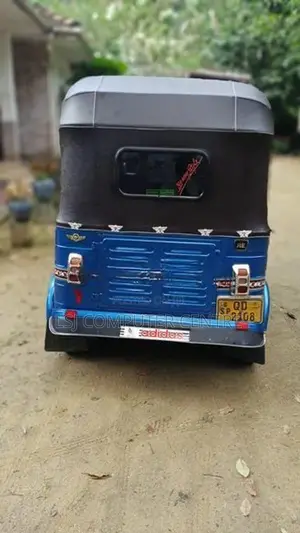 Bajaj RE Three Wheeler 2005