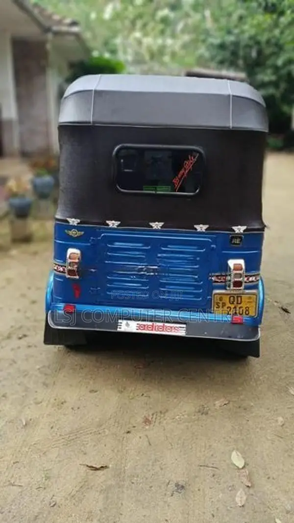Bajaj RE Three Wheeler 2005