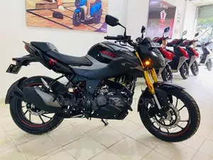 Hero Hunk 160R Brand New 2026