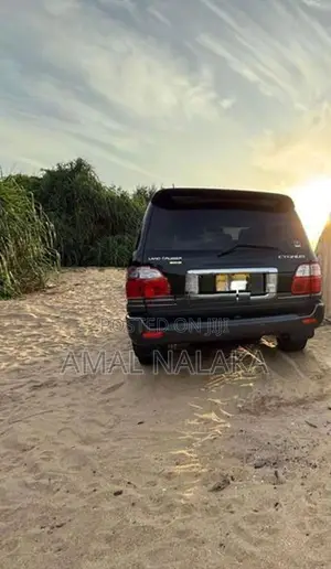 Toyota Land Cruiser VIP v8 2005