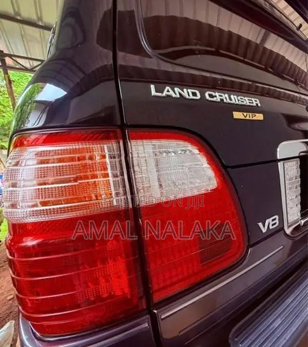 Toyota Land Cruiser VIP v8 2005