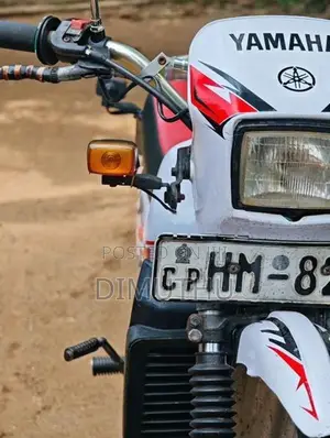Yamaha DT 1999