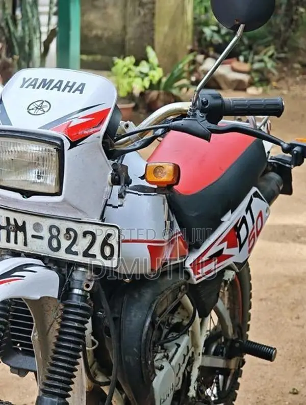 Yamaha DT 1999