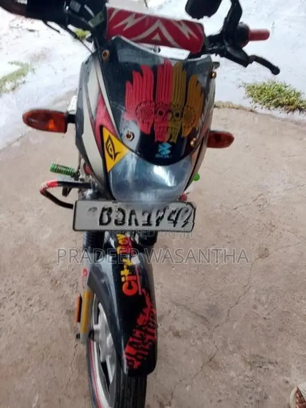 Bajaj CT100 2024