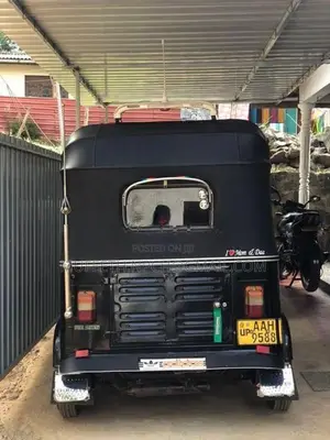 Bajaj RE 2014