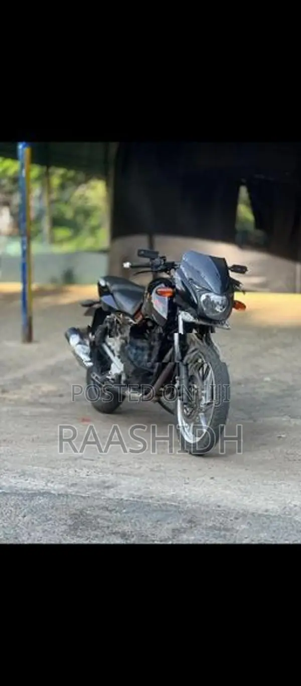 Bajaj Pulsar 180 2011