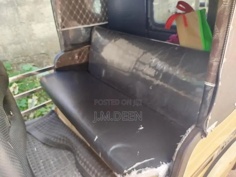 Bajaj RE 2 Stroke 1999