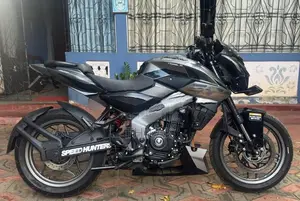 Bajaj Pulsar NS200 2025
