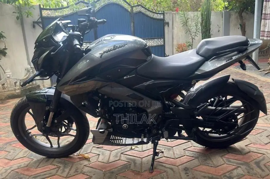 Bajaj Pulsar NS200 2025