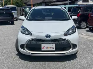 Toyota Aqua G Grade 2024