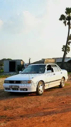 Nissan Sunny Japan 1990