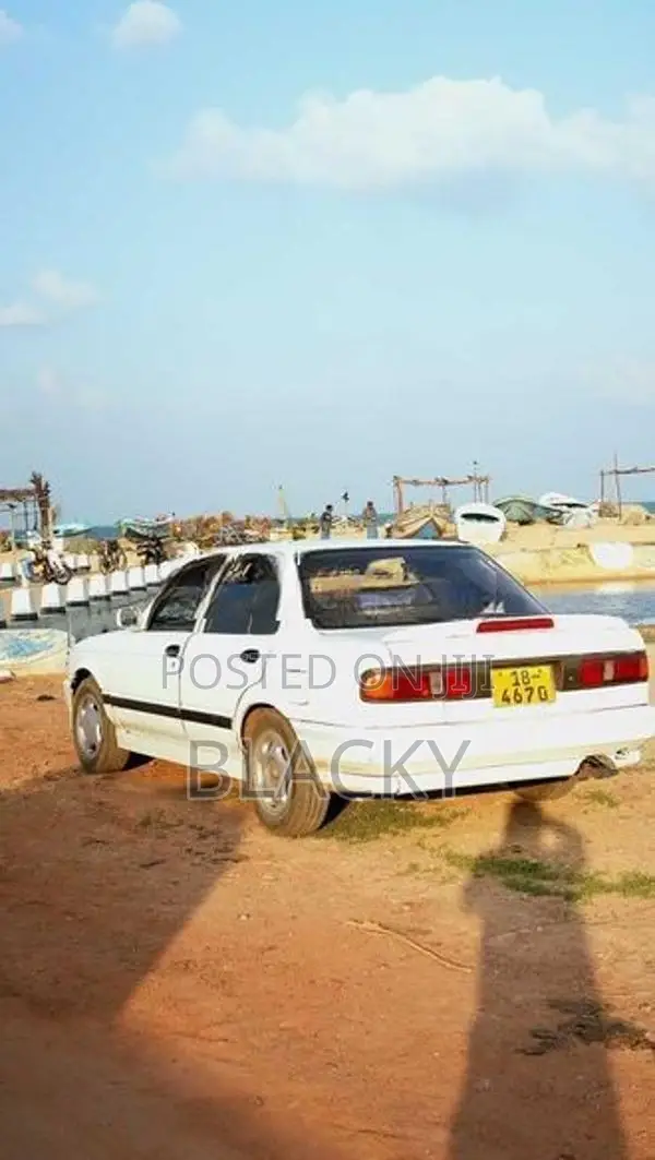 Nissan Sunny Japan 1990