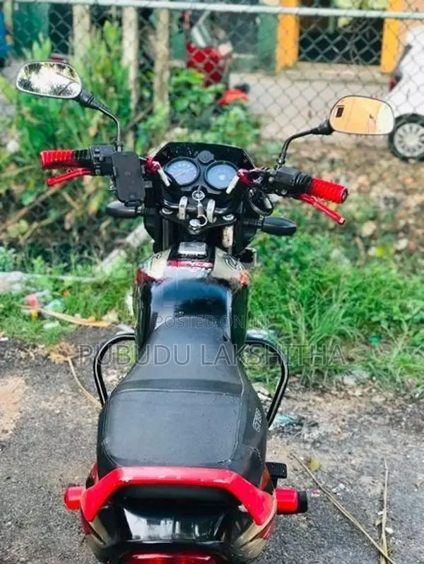 Bajaj CT100 2024
