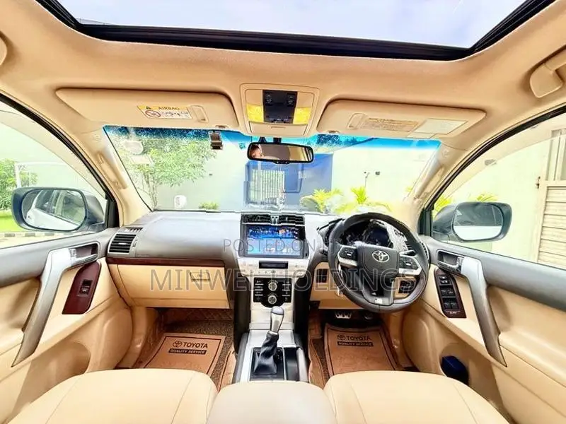 Toyota Land Cruiser Prado TX 2015