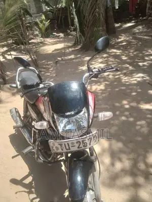 Hero HF Deluxe 2011
