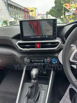 Daihatsu Rocky Premium G Custom 2026