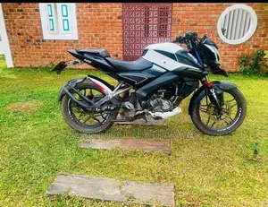 Bajaj Pulsar N160 2018