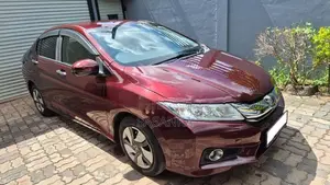 Honda Grace 2014