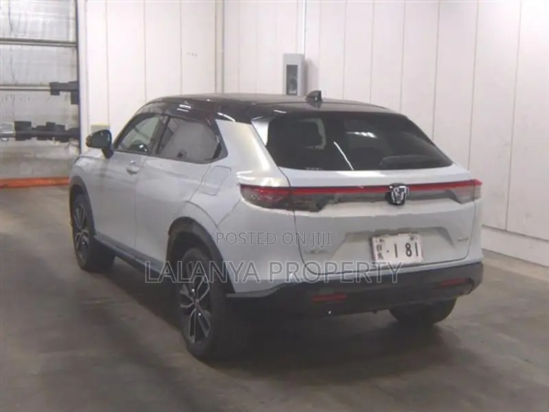 Honda Vezel Z Play(2024)-SLLL-A1 2024