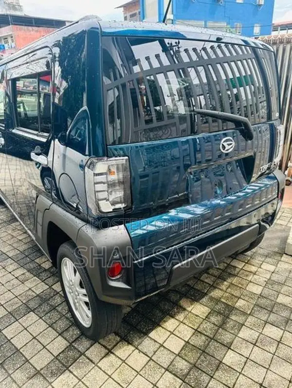 Daihatsu Taft G 2025