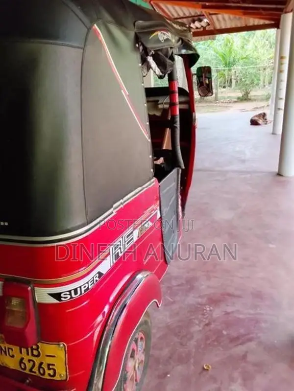 Bajaj RE 2003