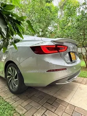 Honda Insight ZE4 2018