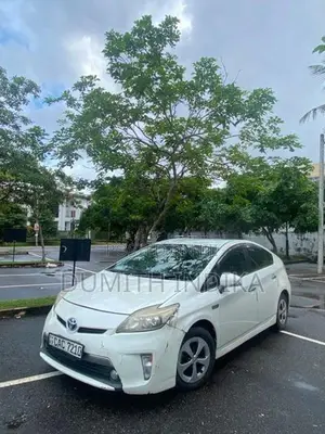 Toyota Prius G Grade PHV 2012