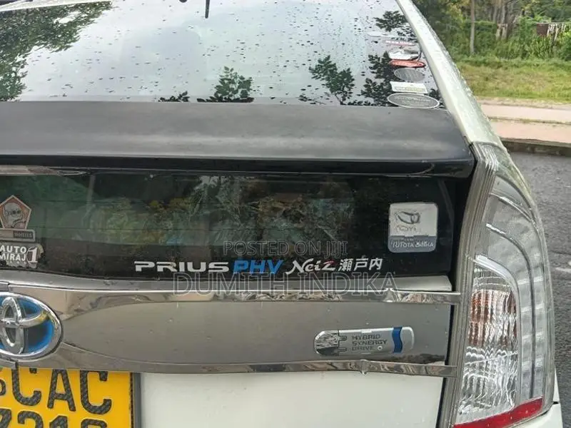 Toyota Prius G Grade PHV 2012