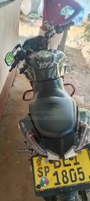 Bajaj Pulsar N150 2016