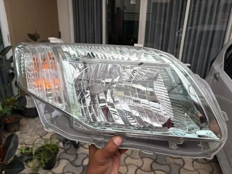 Axio141 Head Light Japan Brandnew
