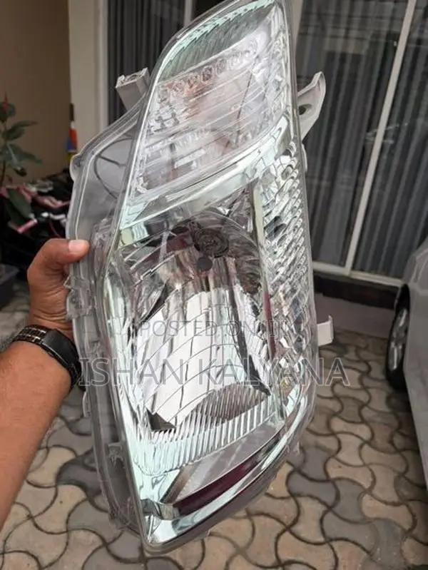Axio141 Head Light Japan Brandnew