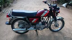 Hero CD 100 2000