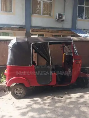 Bajaj RE 1992