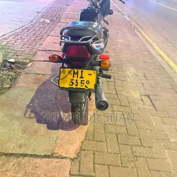 Bajaj CT100 2005