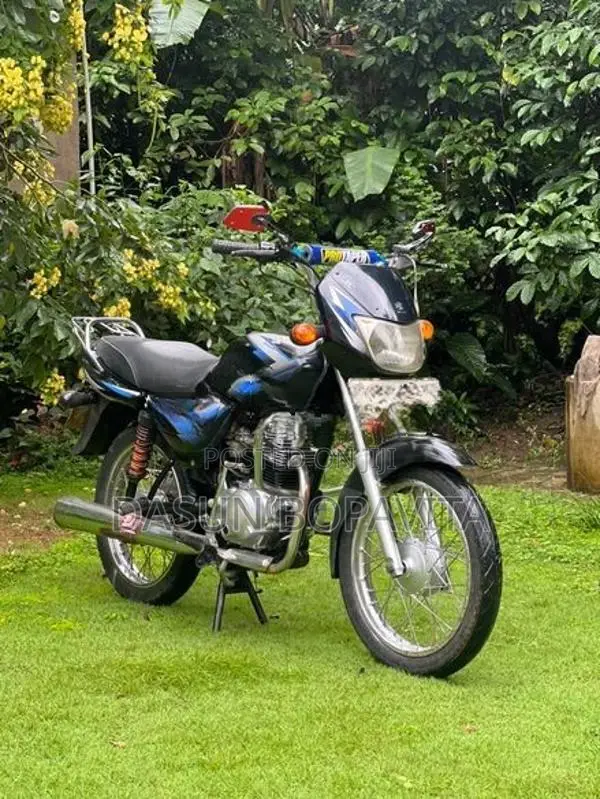 Bajaj CT100 2006