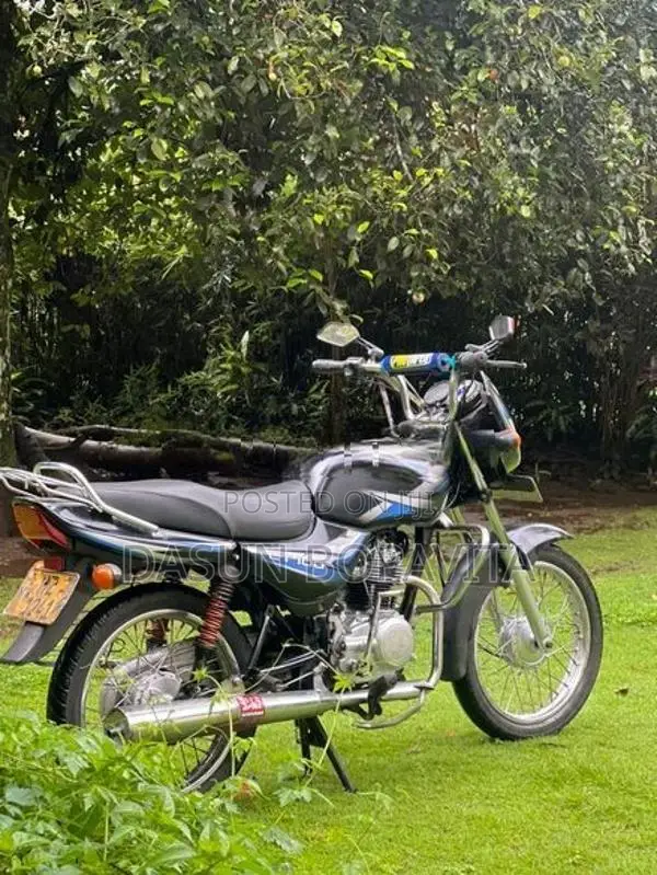 Bajaj CT100 2006