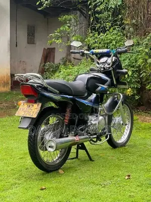 Bajaj CT100 2006